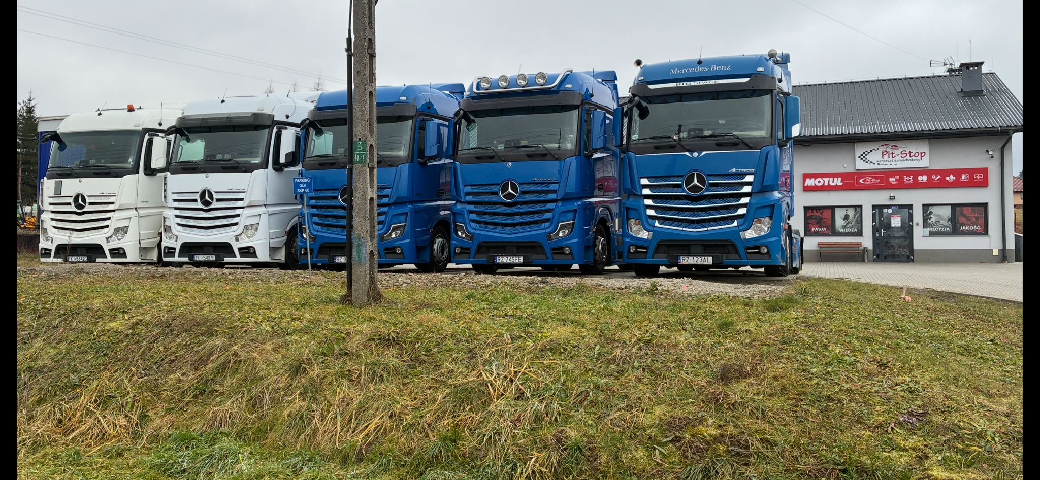 Flota ciężarówek - transport krajowy i międzynarodowy Pit-Stop